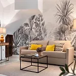 Hernando Colon Suite Apartments